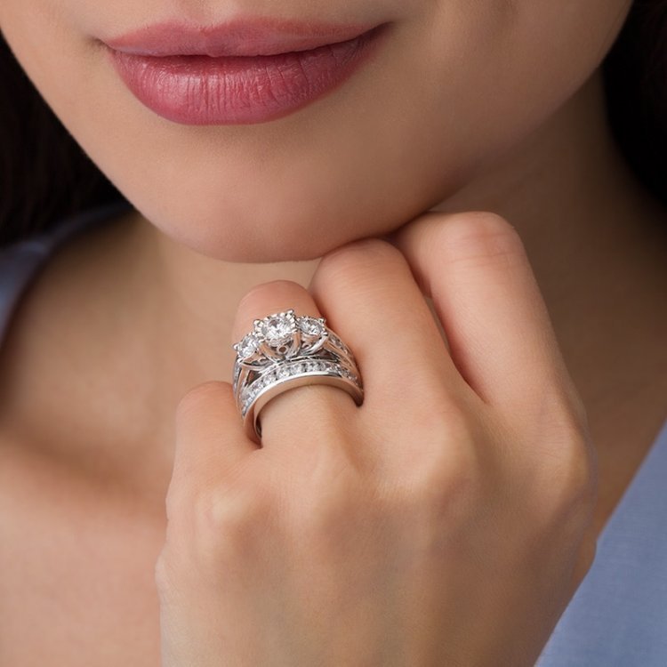4 CT TW Diamond Past Present Future Ring in 14K White Gold
