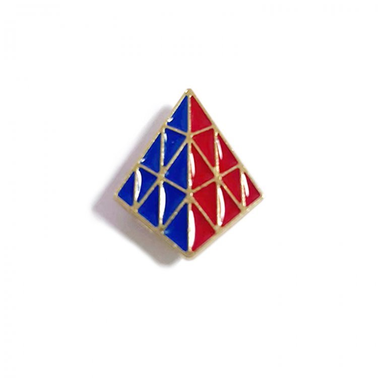 b7ae0335adad7ad06aea32dbfcccbe40 Magnetic triangle badge - Image 1